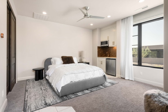 Casita bedroom